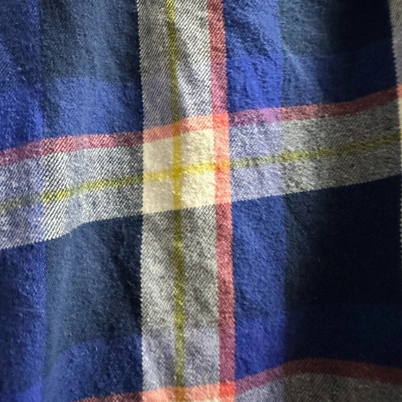 Old Navy Plaid Button Shirt for Women, large - Picture 3 of 4